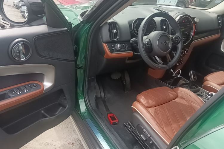 Used MINI Countryman 2021 1.5T COOPER ALL4 Connoisseur Driver Seat