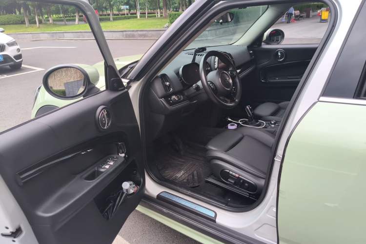 Used MINI Countryman 2021 2.0T COOPER S Driver Seat