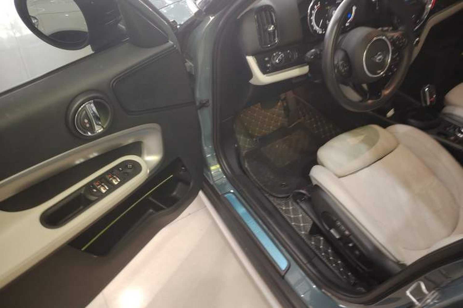 Used MINI Countryman 2021 1.5T COOPER ALL4 Connoisseur Driver Seat