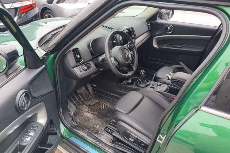 Used MINI Countryman 2021 1.5T COOPER Connoisseur Driver Seat