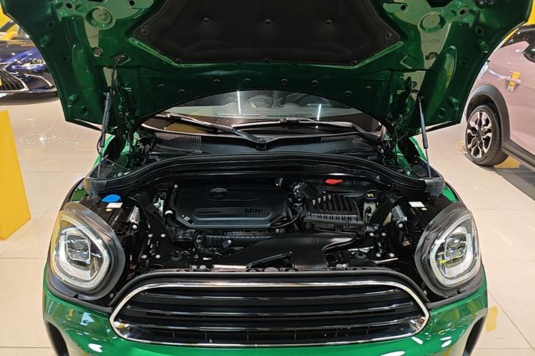 Used MINI Countryman 2021 1.5T COOPER Connoisseur Engine Bay