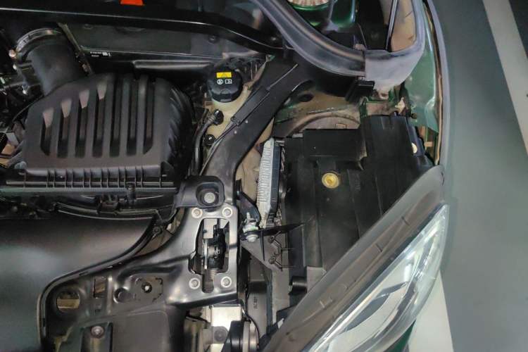 Used MINI Countryman 2021 2.0T COOPER S ALL4 Engine Bay Left