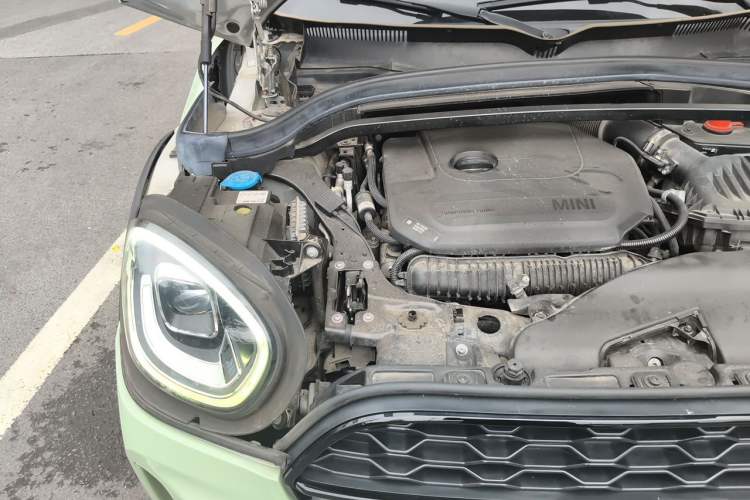 Used MINI Countryman 2021 2.0T COOPER S Engine Bay Right
