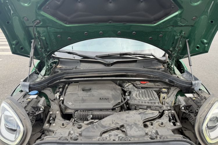 Used MINI Countryman 2021 1.5T COOPER Connoisseur Engine Bay