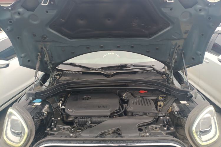 Used MINI Countryman 2021 1.5T COOPER Connoisseur Engine Bay