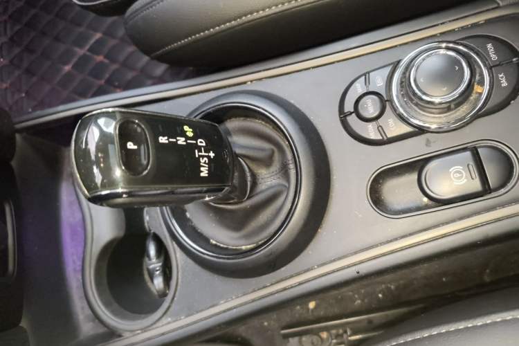 Used MINI Countryman 2021 1.5T COOPER ALL4 Gear Lever