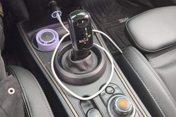 Used MINI Countryman 2021 2.0T COOPER S Gear Lever