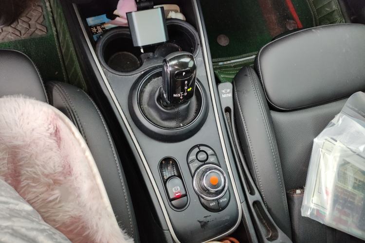 Used MINI Countryman 2021 1.5T COOPER ALL4 Connoisseur Gear Lever