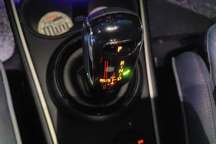 Used MINI Countryman 2021 2.0T COOPER S ALL4 Gear Lever