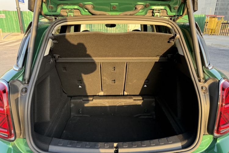 Used MINI Countryman 2021 1.5T COOPER Connoisseur Interior 1