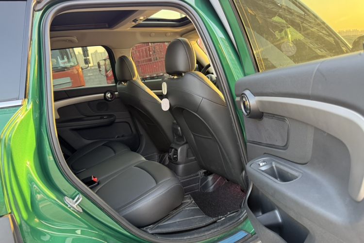 Used MINI Countryman 2021 1.5T COOPER Connoisseur Interior 12