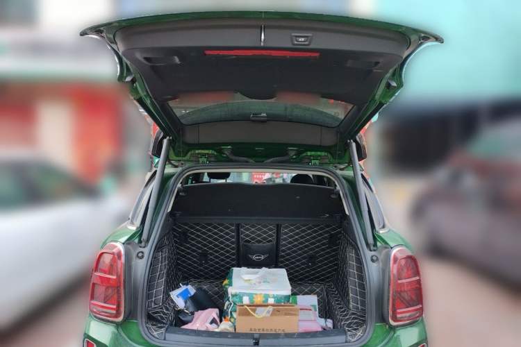 Used MINI Countryman 2021 1.5T COOPER ALL4 Connoisseur Interior 3