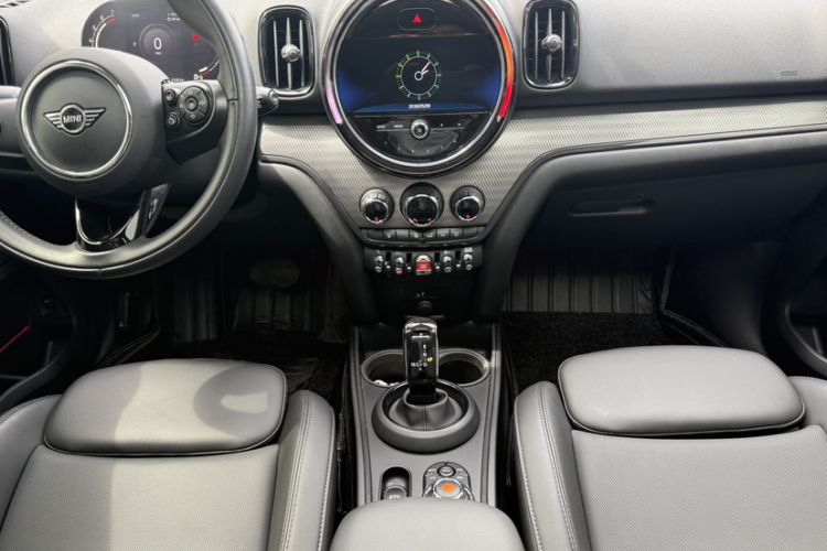 Used MINI Countryman 2021 1.5T COOPER Connoisseur Interior 3