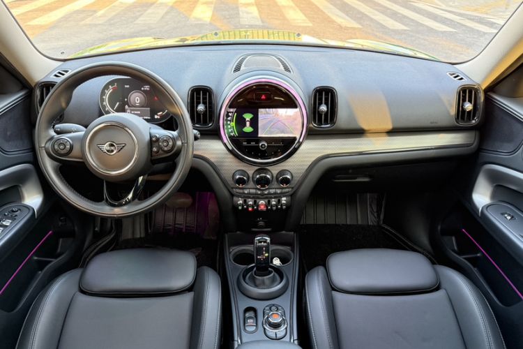 Used MINI Countryman 2021 1.5T COOPER Connoisseur Interior 6