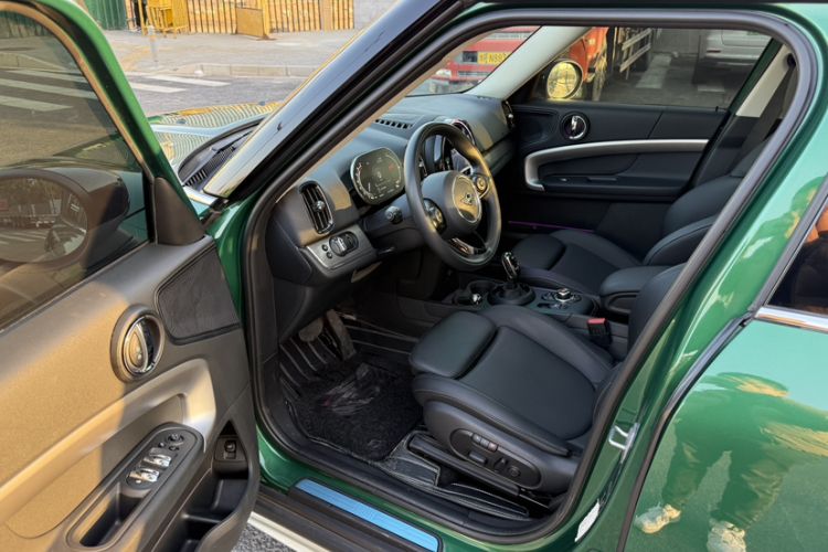 Used MINI Countryman 2021 1.5T COOPER Connoisseur Left Front Seat