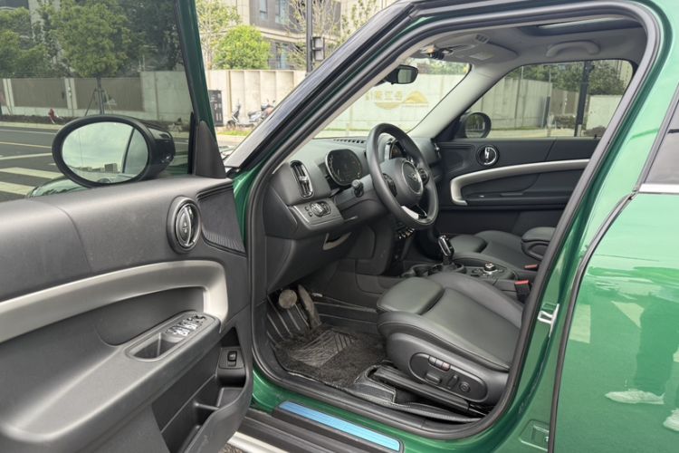 Used MINI Countryman 2021 1.5T COOPER Connoisseur Left Front Seat