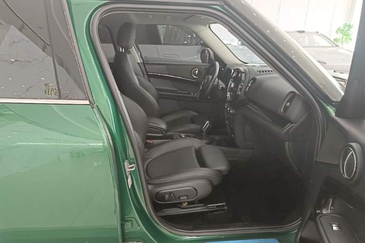 Used MINI Countryman 2021 1.5T COOPER ALL4 Right Front Seat