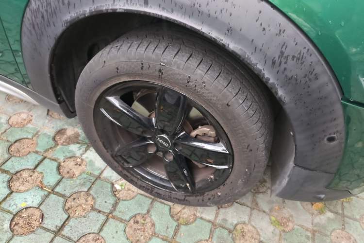 Used MINI Countryman 2021 1.5T COOPER ALL4 Right Front Wheel Hub