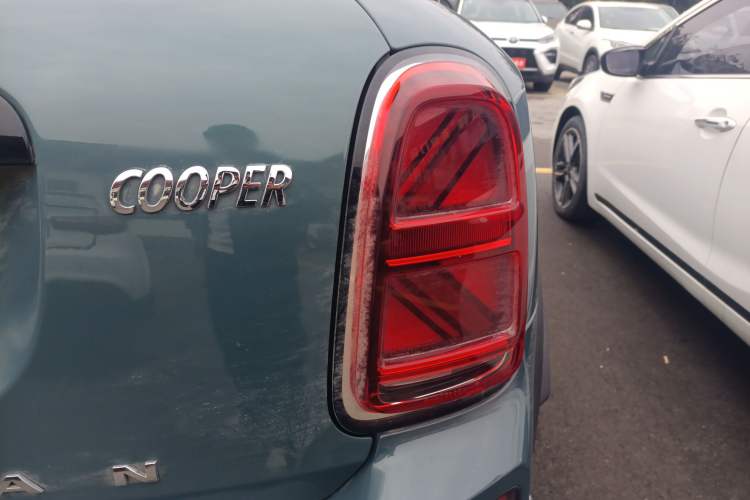 Used MINI Countryman 2021 1.5T COOPER Connoisseur Right Rear Taillight