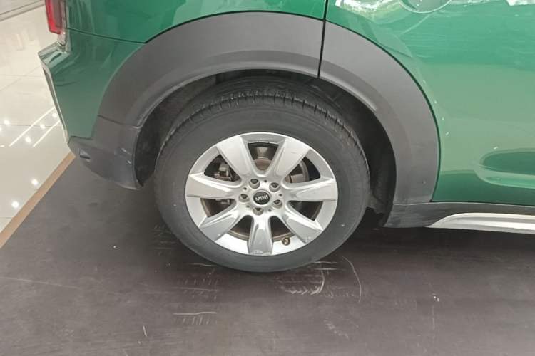 Used MINI Countryman 2021 1.5T COOPER ALL4 Right Rear Wheel Hub
