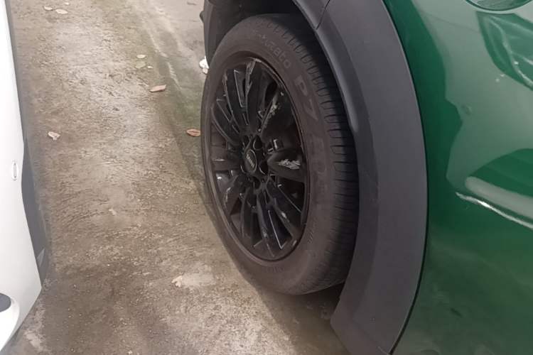 Used MINI Countryman 2021 1.5T COOPER ALL4 Connoisseur Right Rear Wheel Hub