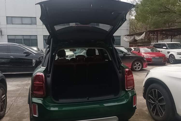 Used MINI Countryman 2021 1.5T COOPER ALL4 Connoisseur Trunk