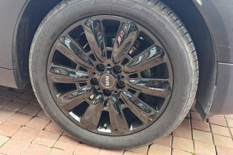 Used MINI Countryman 2021 1.5T COOPER ALL4 Connoisseur Right Front Wheel Hub