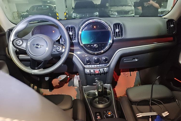 Used MINI Countryman 2021 1.5T COOPER ALL4 Connoisseur Center Console