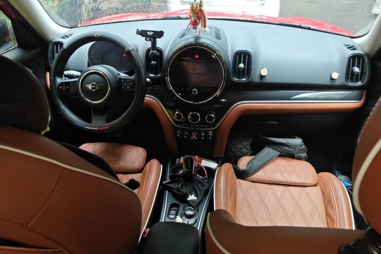 Used MINI Countryman 2021 1.5T COOPER ALL4 Connoisseur Center Console