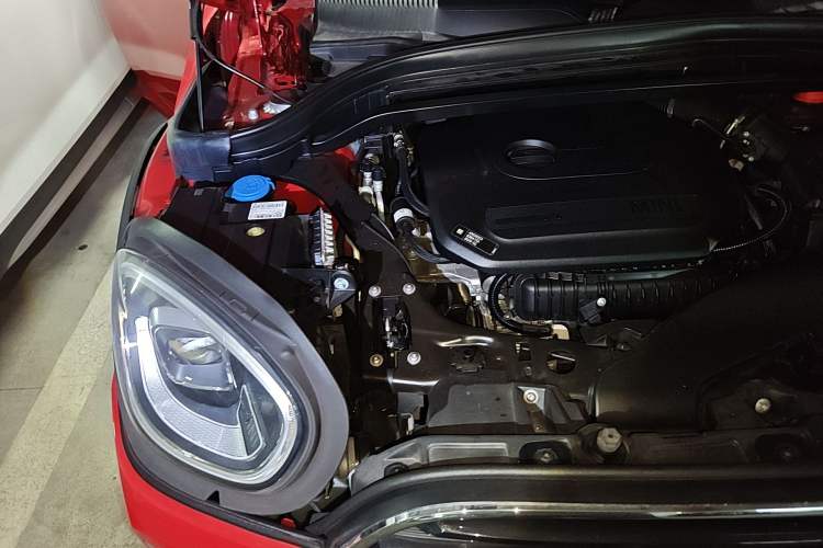 Used MINI Countryman 2021 1.5T COOPER ALL4 Connoisseur Engine Bay Right