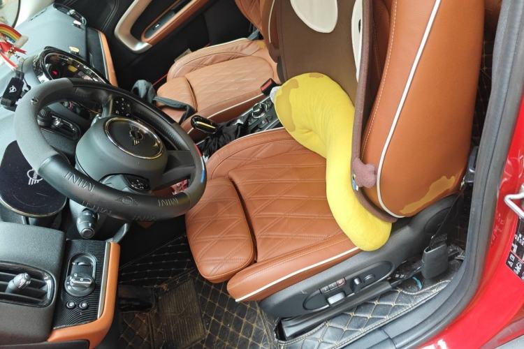 Used MINI Countryman 2021 1.5T COOPER ALL4 Connoisseur Left Front Seat