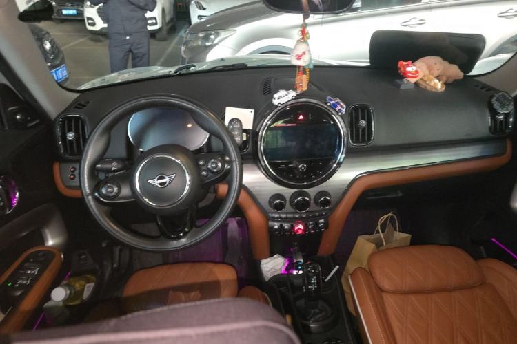 Used MINI Countryman 2021 2.0T COOPER S Center Console