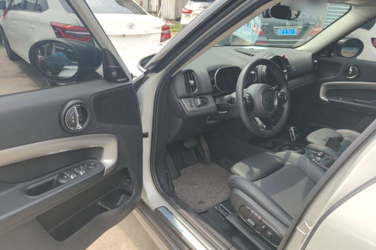 Used MINI Countryman 2021 2.0T COOPER S Driver Seat