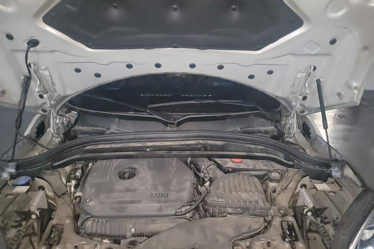 Used MINI Countryman 2021 2.0T COOPER S ALL4 Engine Bay