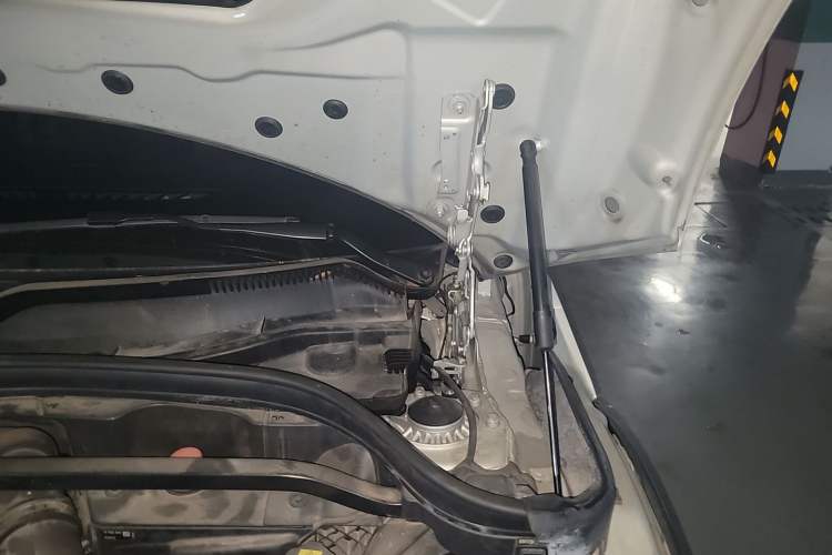 Used MINI Countryman 2021 2.0T COOPER S ALL4 Engine Bay Left