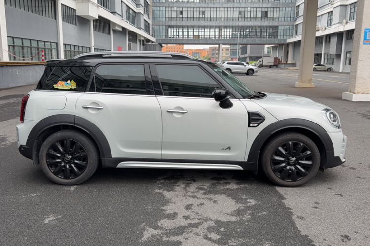 Used MINI Countryman 2021 1.5T COOPER ALL4 Connoisseur Exterior 4