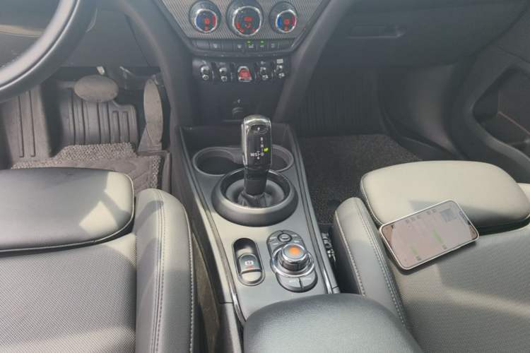 Used MINI Countryman 2021 2.0T COOPER S Gear Lever