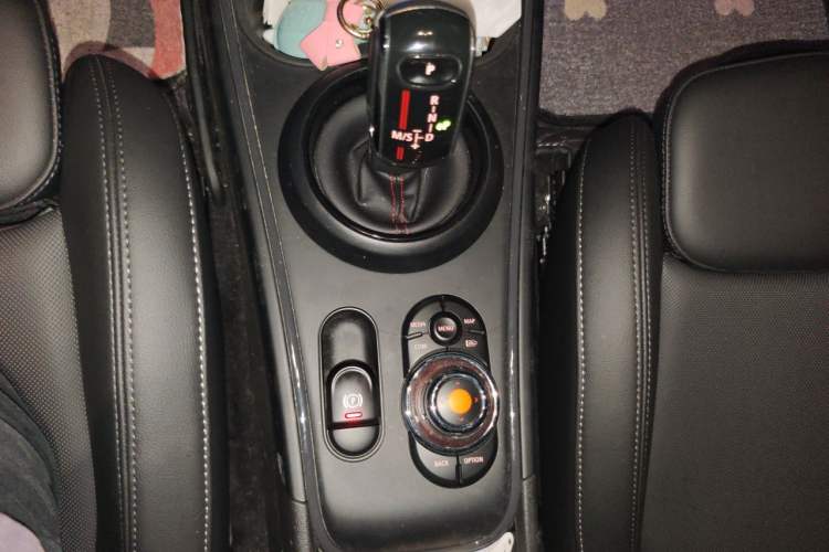 Used MINI Countryman 2021 2.0T COOPER S ALL4 Gear Lever