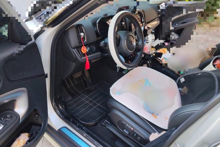 Used MINI Countryman 2021 1.5T COOPER Connoisseur Interior 3