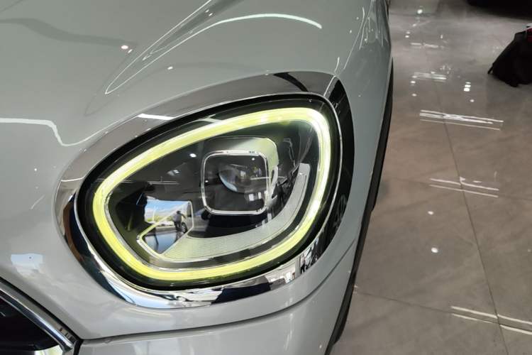 Used MINI Countryman 2021 1.5T COOPER ALL4 Connoisseur Left Front Headlight