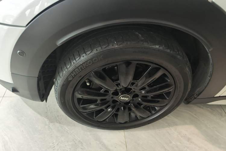 Used MINI Countryman 2021 1.5T COOPER ALL4 Connoisseur Left Front Wheel Hub