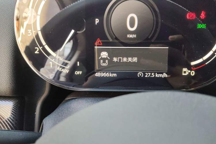 Used MINI Countryman 2021 1.5T COOPER Connoisseur Odometer Close Up