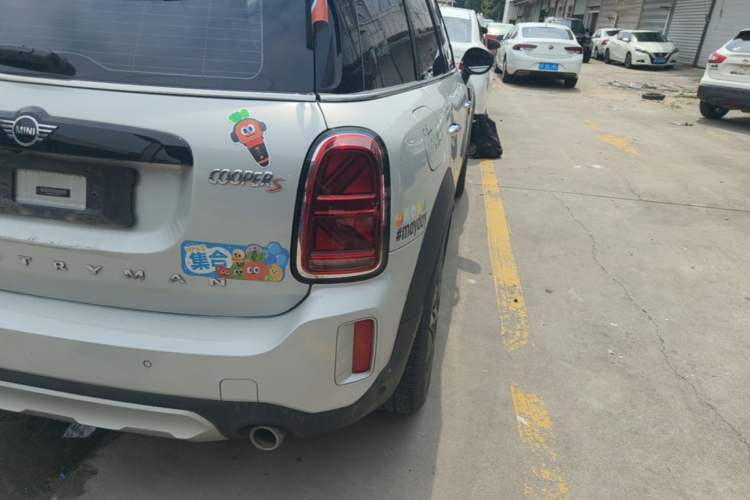 Used MINI Countryman 2021 2.0T COOPER S Right Rear Taillight