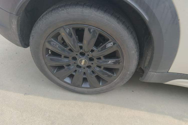 Used MINI Countryman 2021 2.0T COOPER S Right Rear Wheel Hub