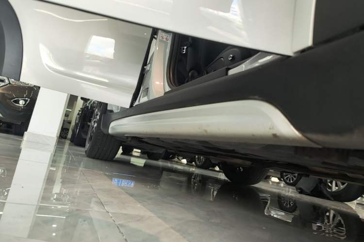 Used MINI Countryman 2021 1.5T COOPER ALL4 Connoisseur Right Side Sill