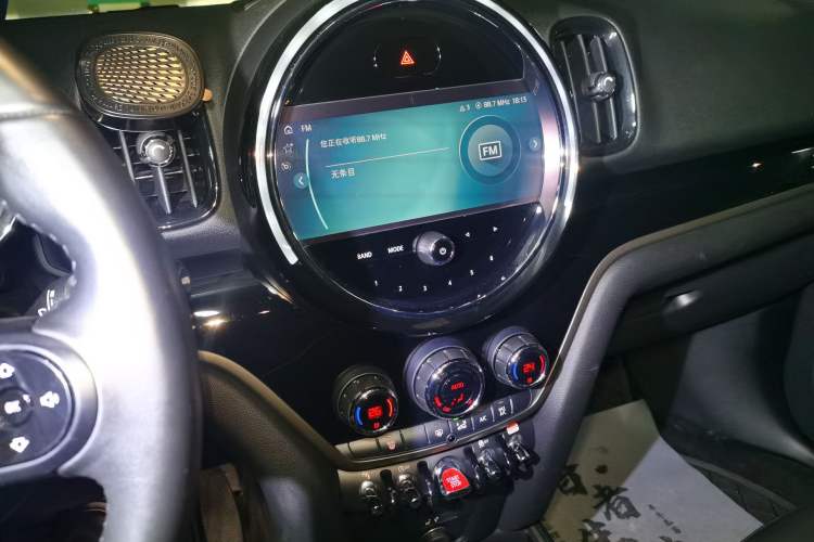 Used MINI Countryman 2022 1.5T COOPER ALL4 Audio And AC Panel