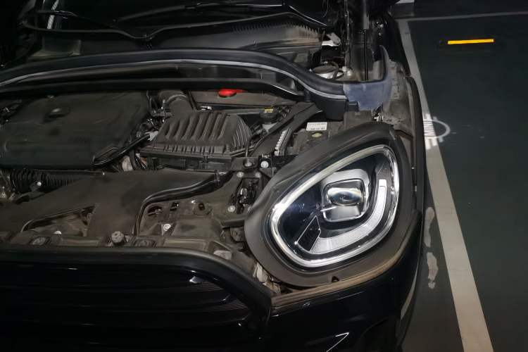 Used MINI Countryman 2022 1.5T COOPER ALL4 Engine Bay Left