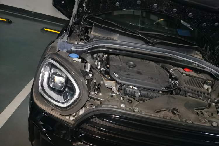 Used MINI Countryman 2022 1.5T COOPER ALL4 Engine Bay Right