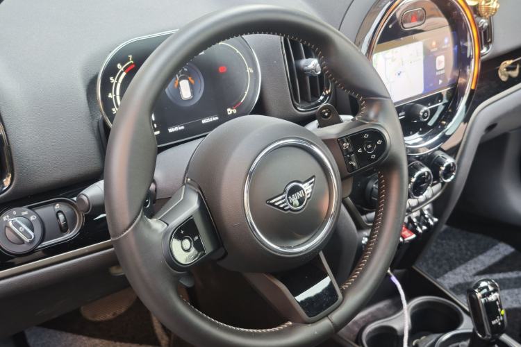 Used MINI Countryman 2022 2.0T COOPER S ALL4 Black Badge Special Edition Interior 1