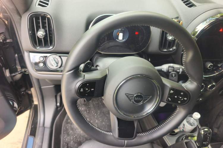 Used MINI Countryman 2022 2.0T COOPER S ALL4 Black Badge Special Edition Steering Wheel